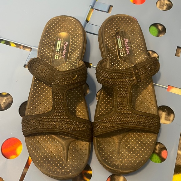 skecher slip on sandals